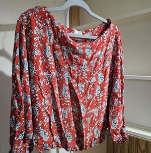 143 Story By Line Up Floral Red Women's Top Bat Sleeve Size L/XL